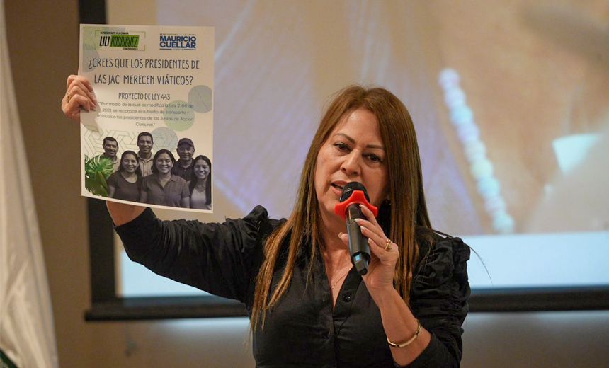 Congreso estudia garantizar apoyos económicos a los líderes comunales